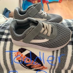 Toddler shoes